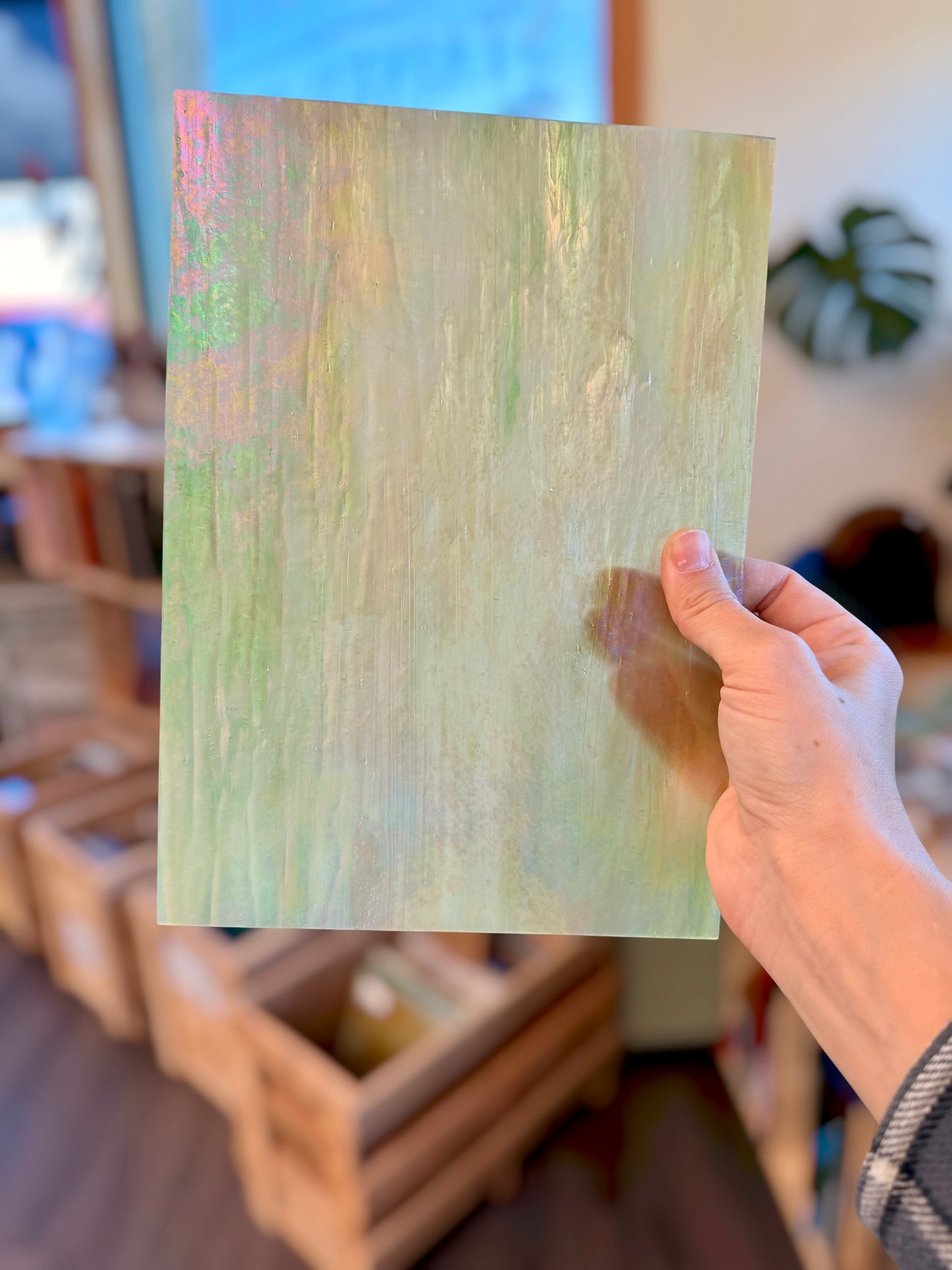 AG Opal Amber Green Irid 8"x10"