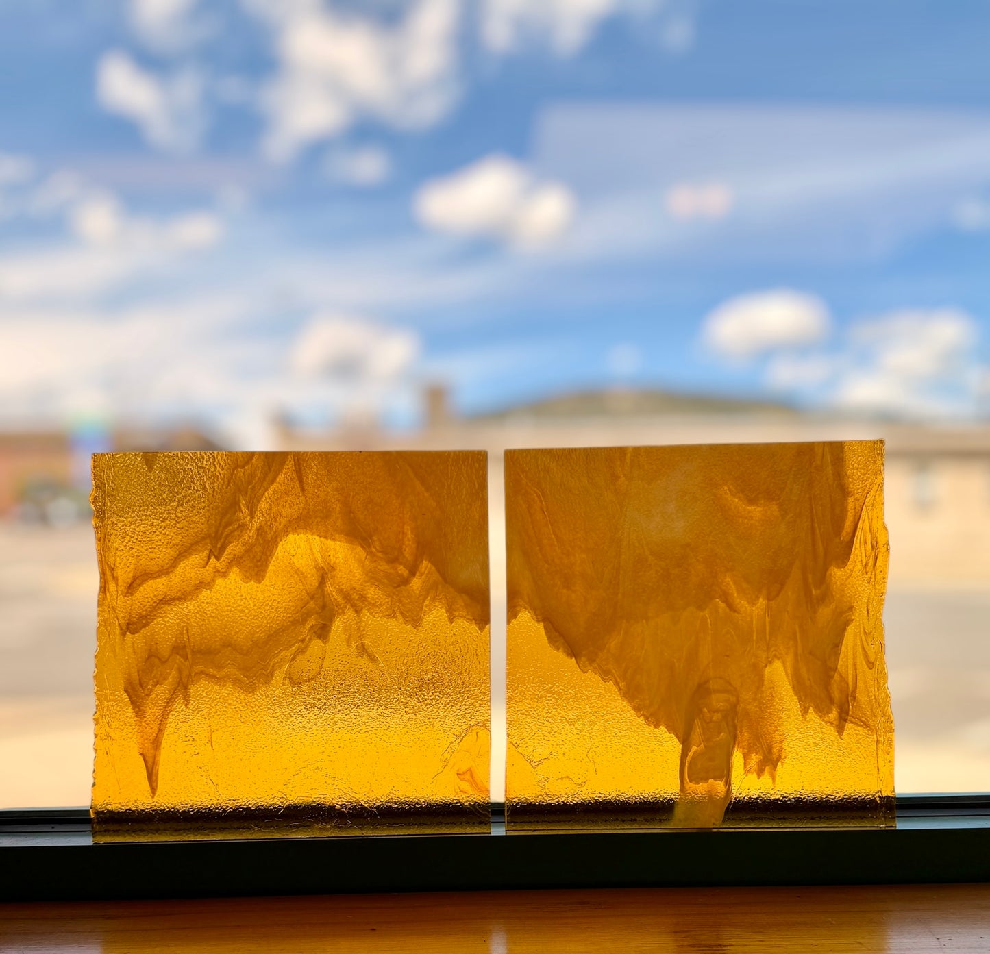 Bullseye | Honey Amber/White