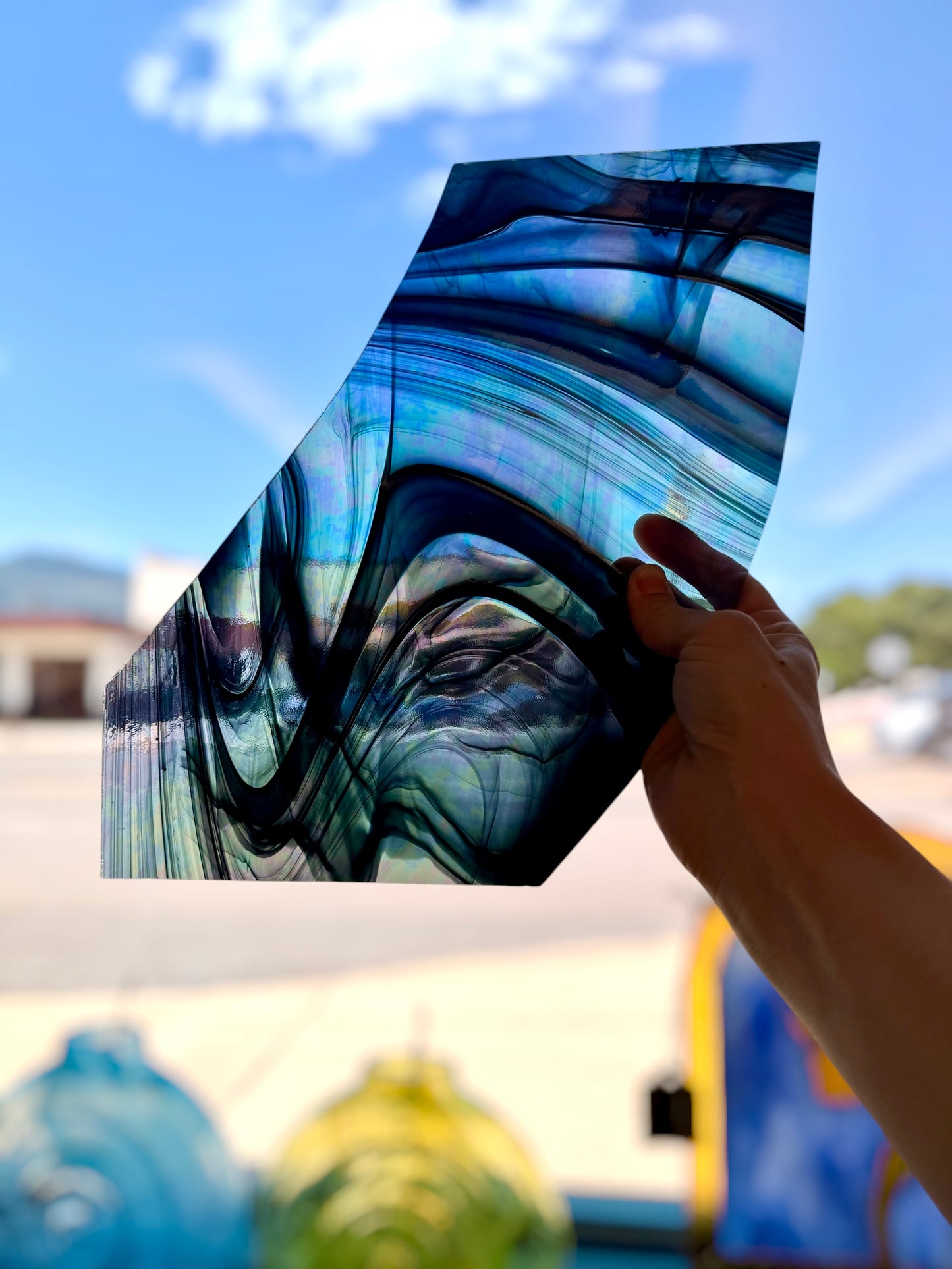 Spectrum | Clear/Black Baroque Irid 9"x12"