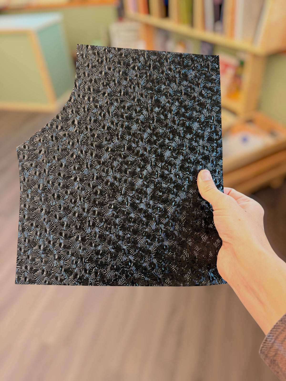 Wissmach | Solid Black Florentine