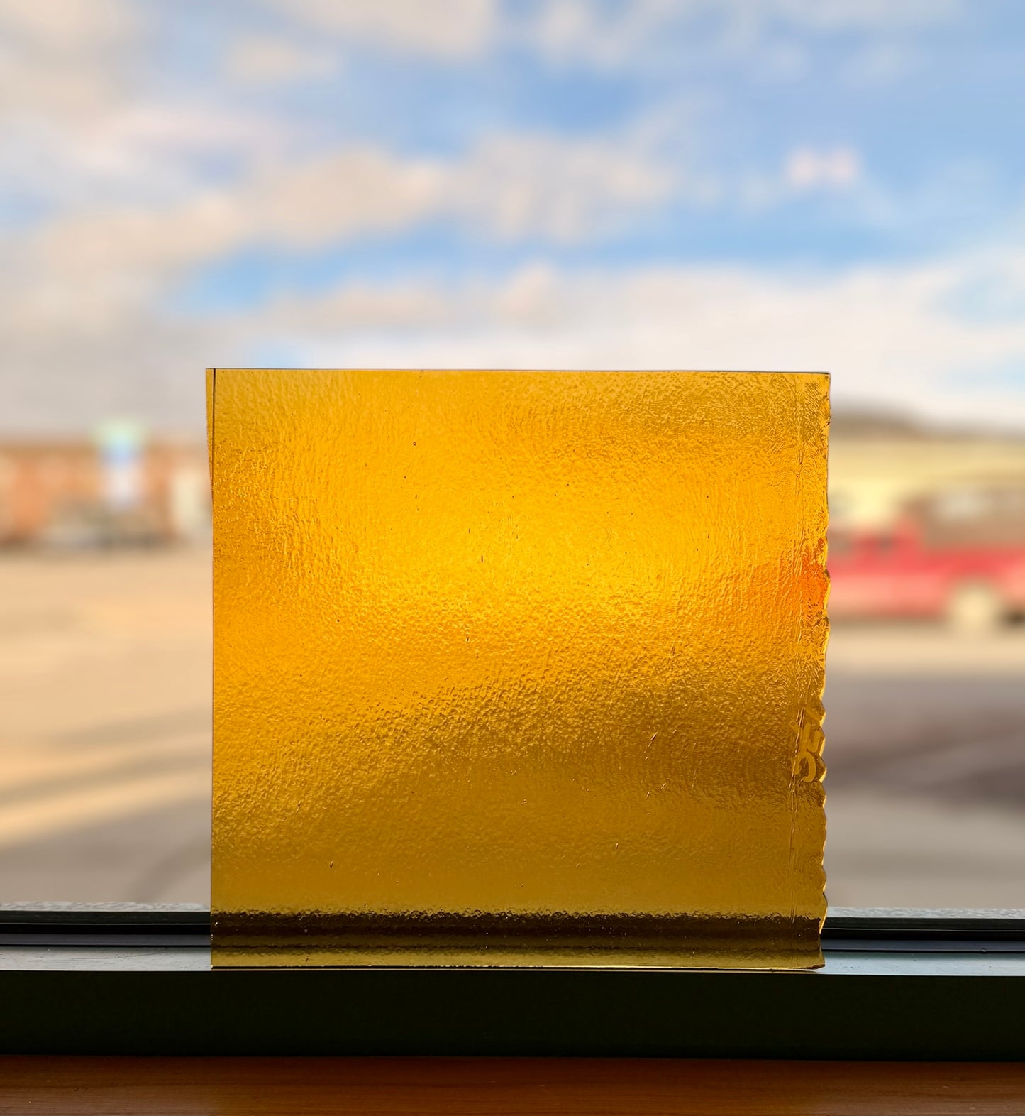 Bullseye | Med Amber Transparent Irid Gold
