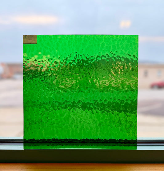Medium Green Hammered