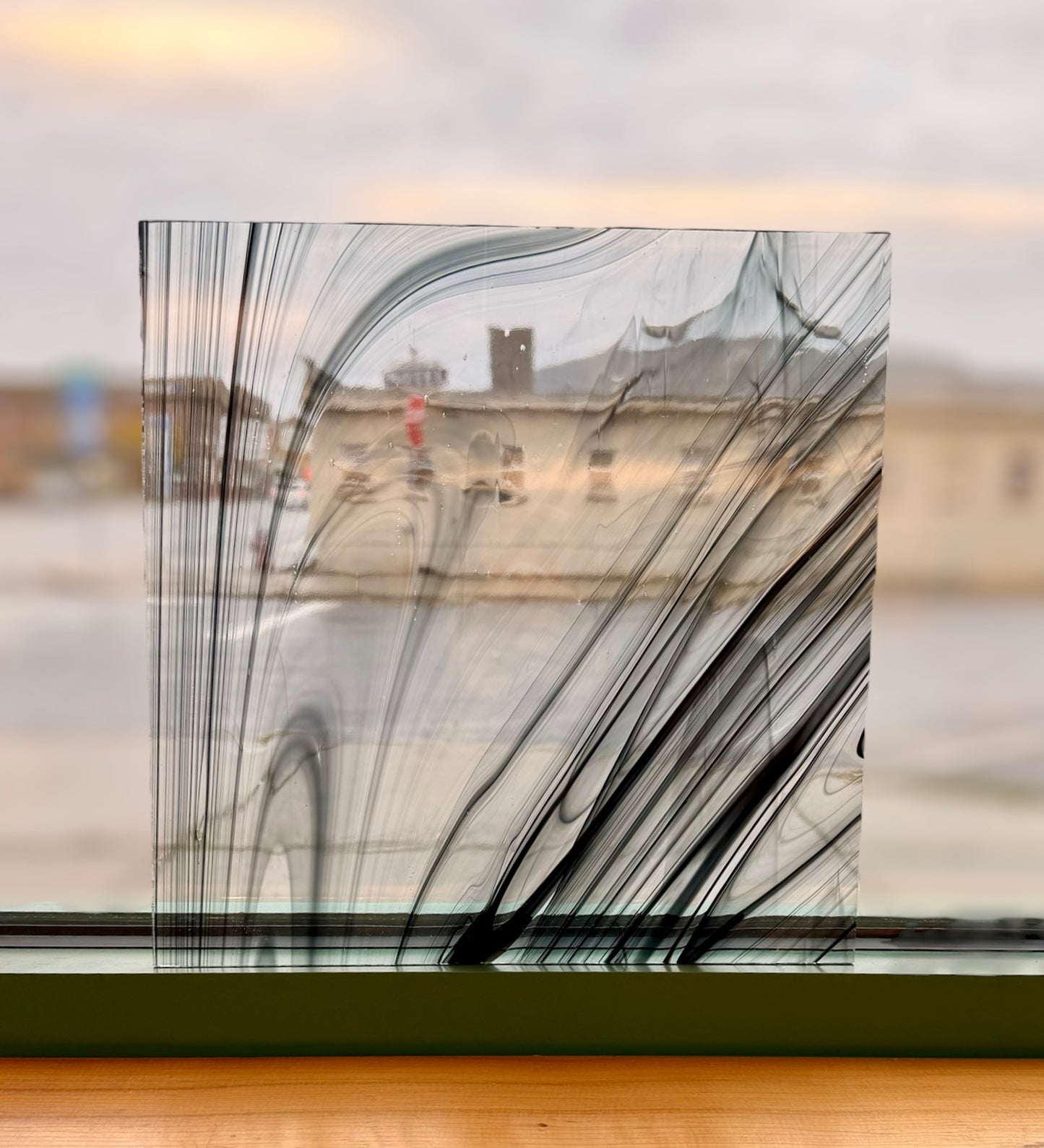 Spectrum Clear w/Black Baroque 12"x12"