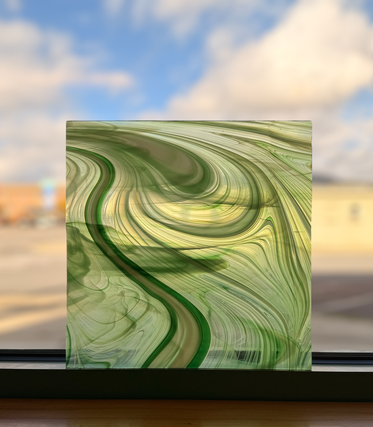 Spectrum Green|Clear|White Baroque 12"x12"