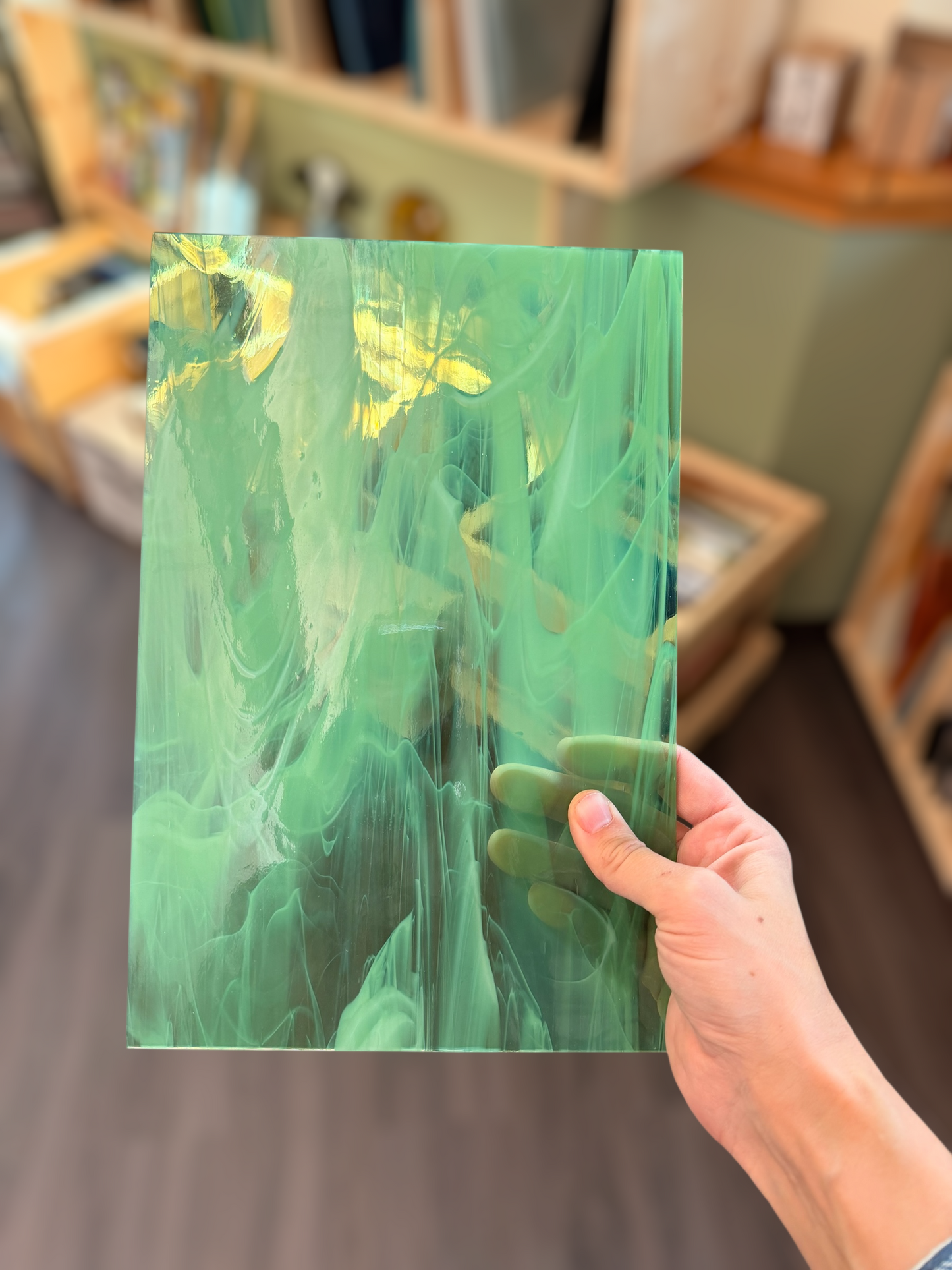 Spectrum Pale Green|White Wispy 8"x12"