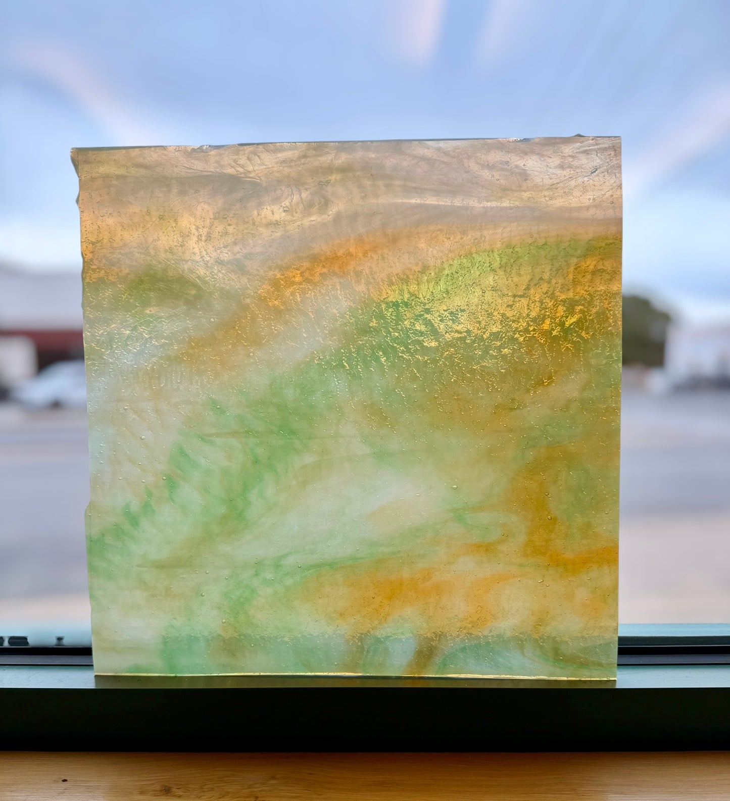 Kokomo Amber,Green,White