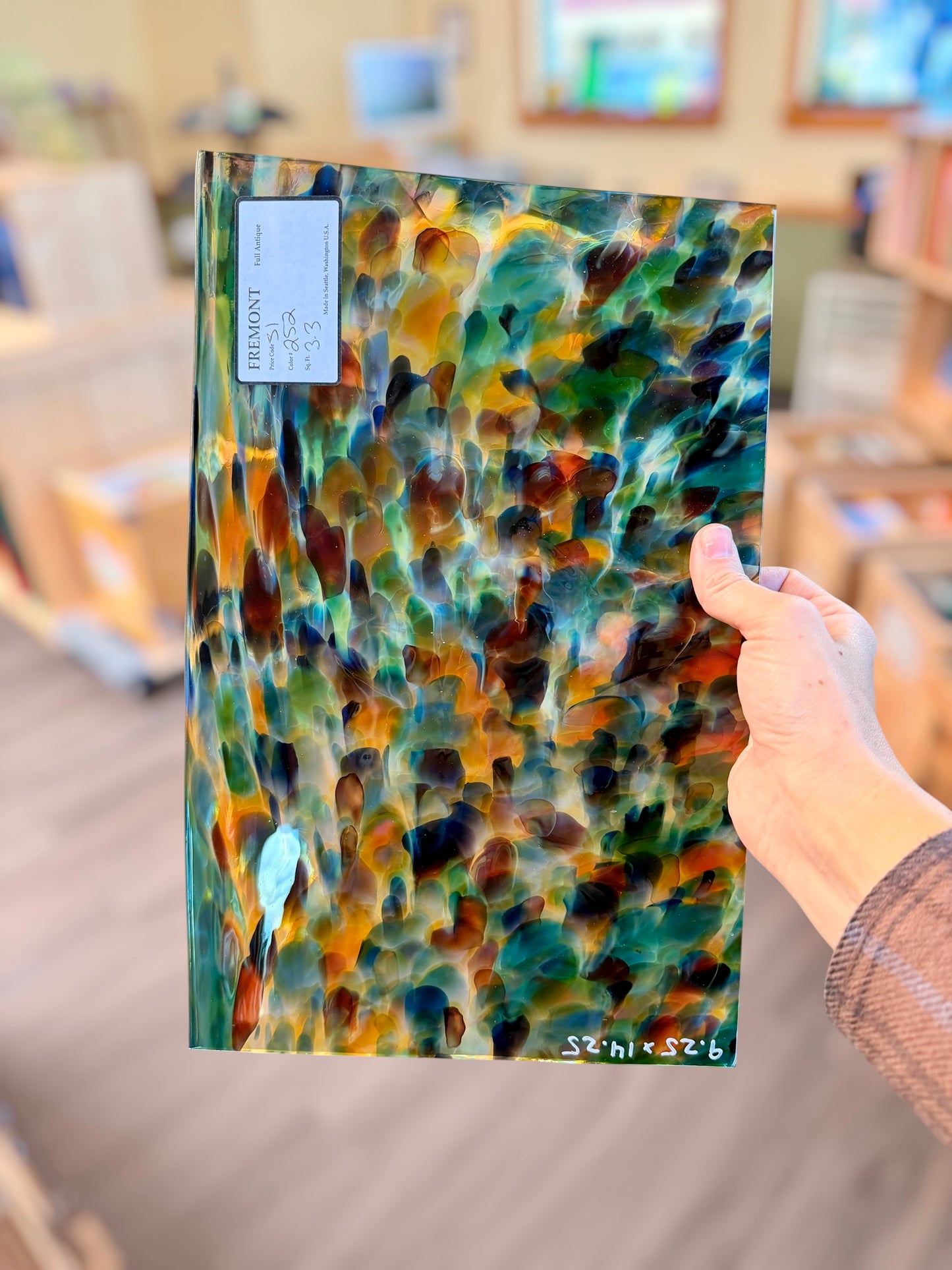 Fremont Antique Glass | S1 252