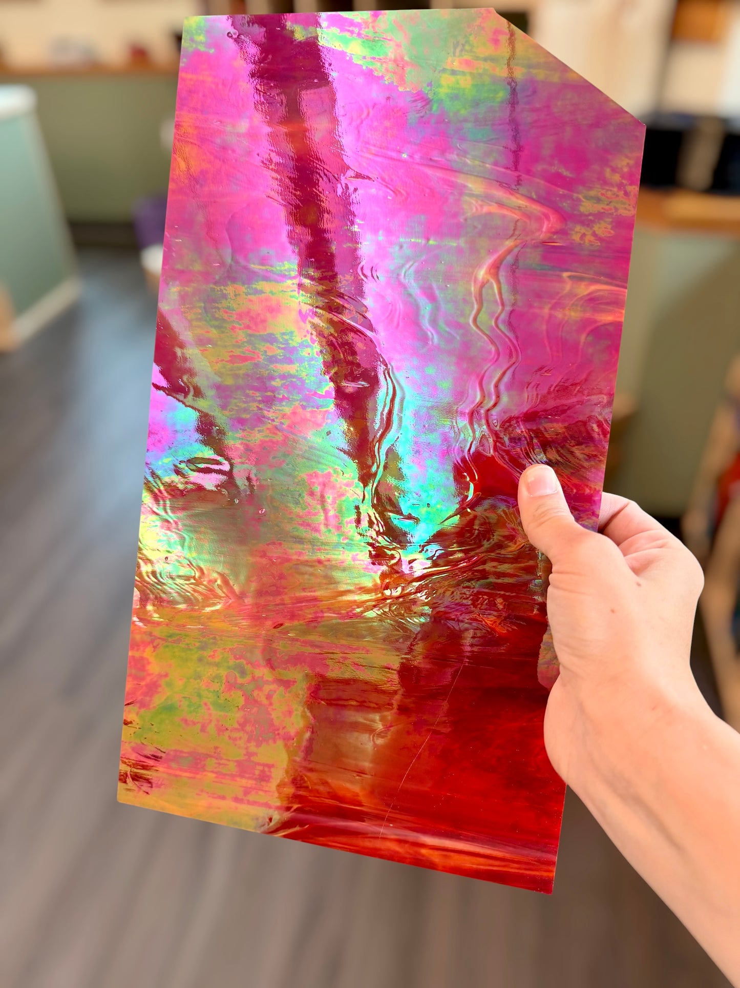 Spectrum | Red/Wht Wispy Irid