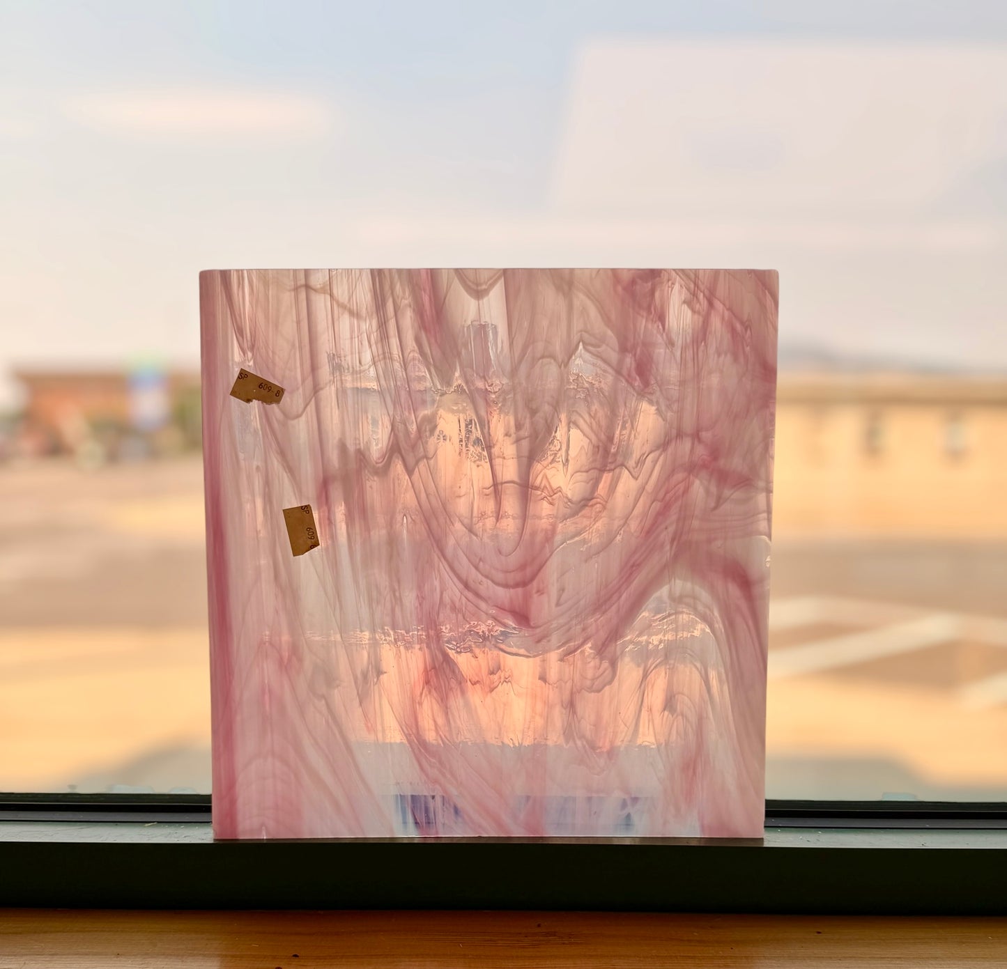 Spectrum | Clear White Gold Pink Wispy