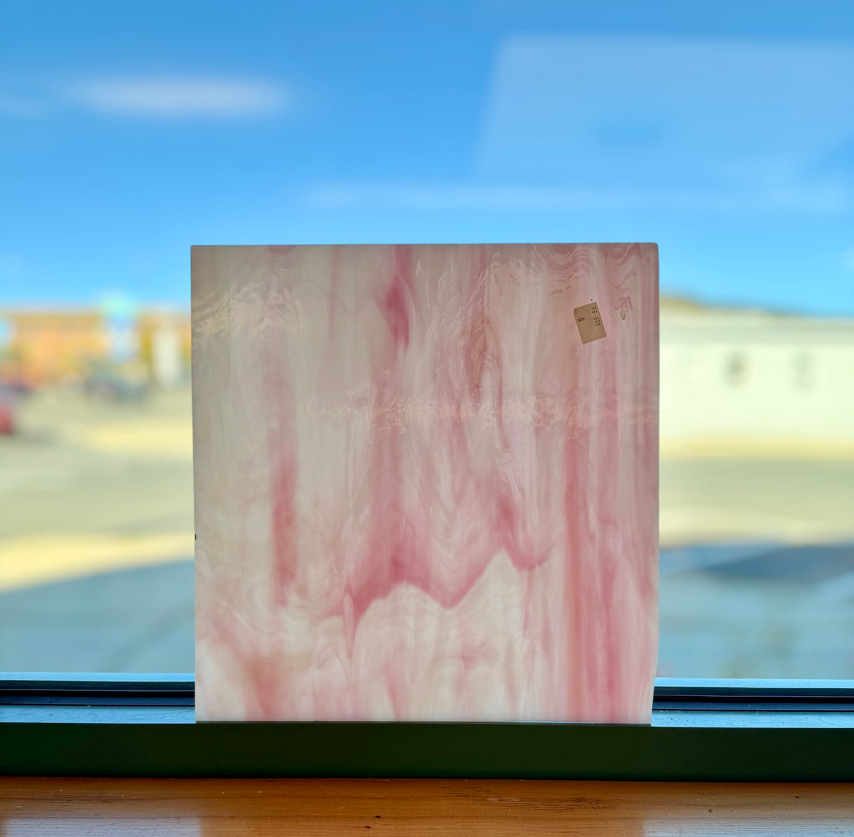 Spectrum | White/Gold Pink Wispy Opal