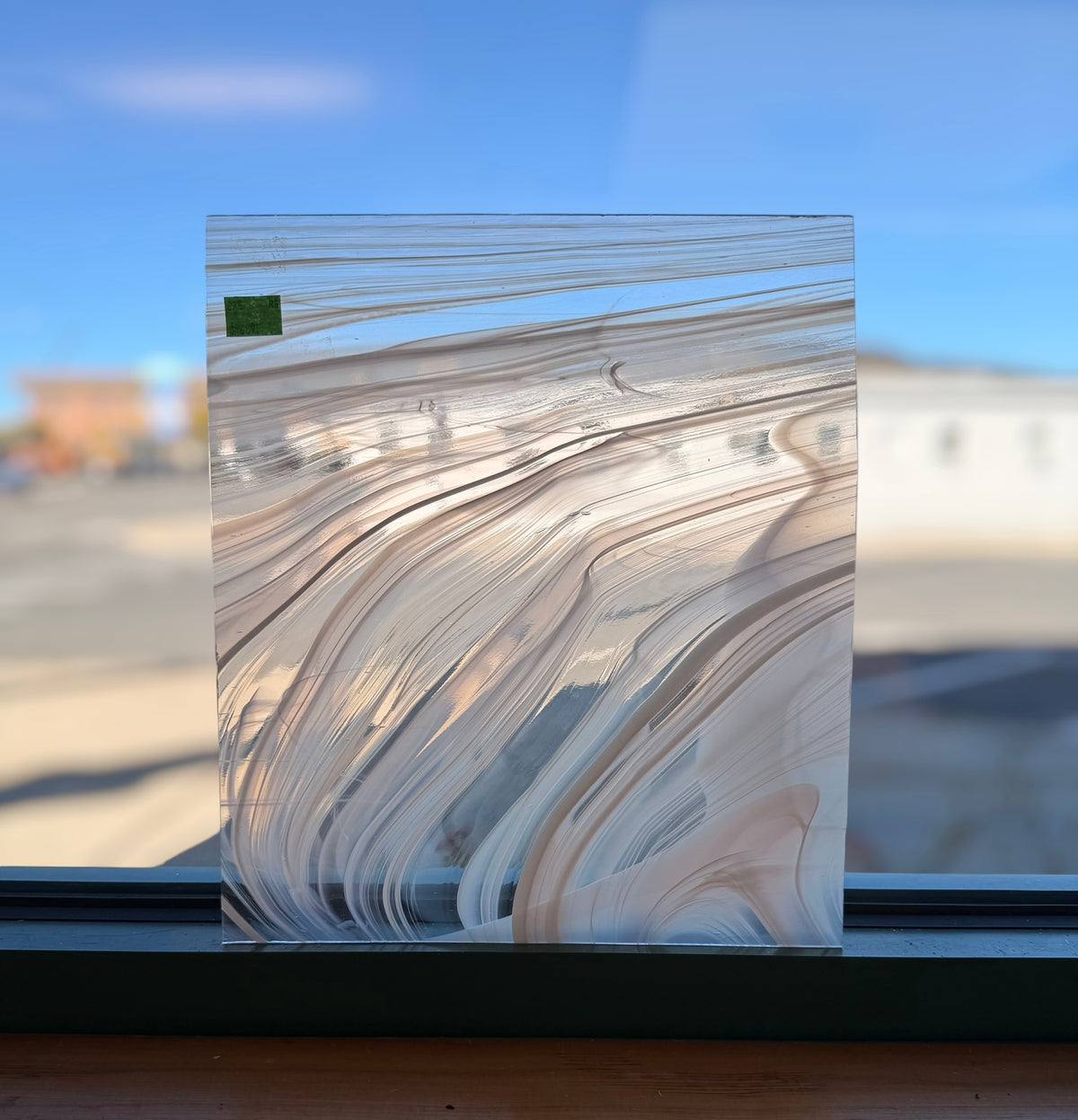 Spectrum | Champagne/White/Clear Baroque
